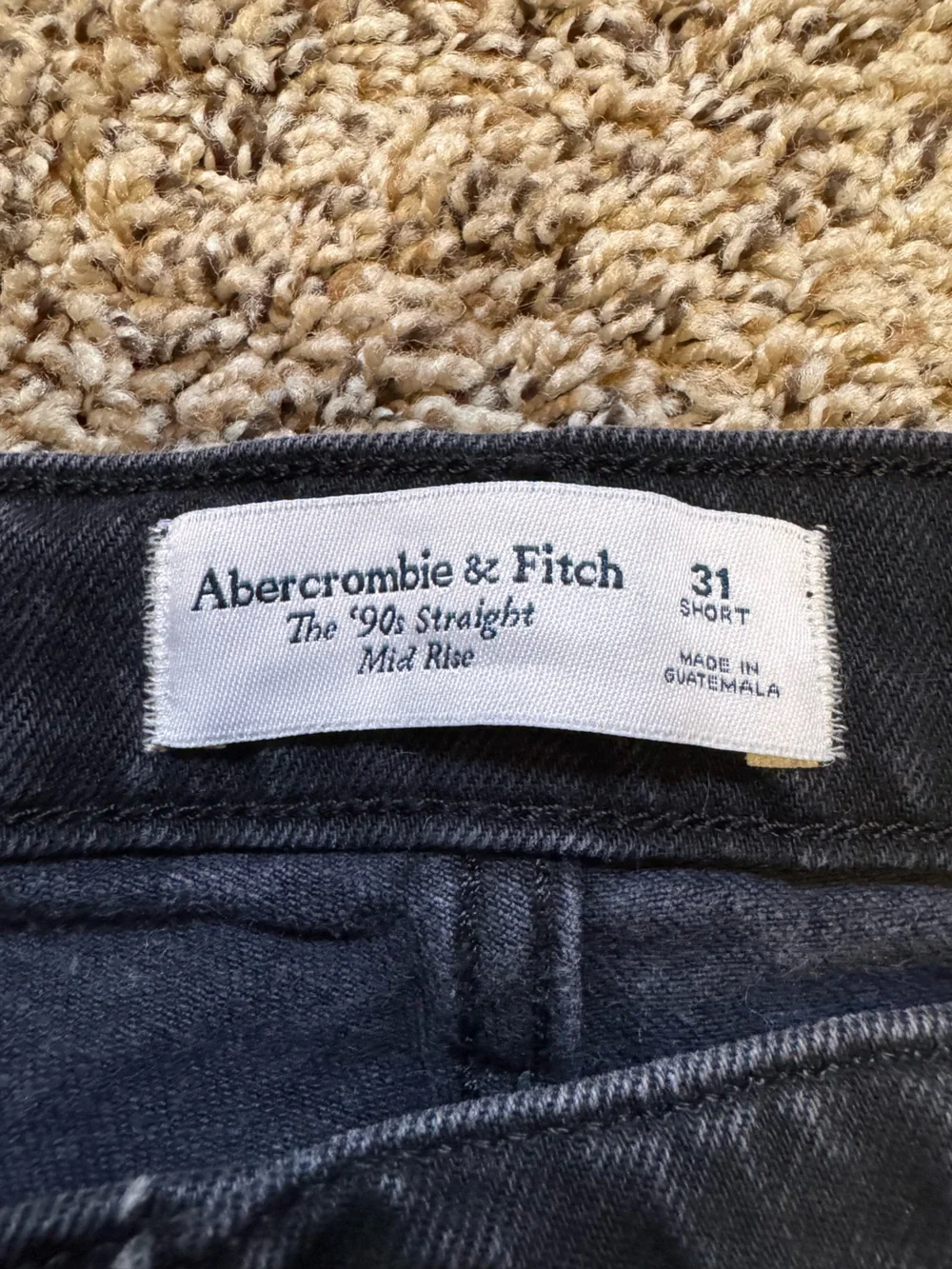 Abercrombie and Fitch Mid Rise 90s Straight Jean
